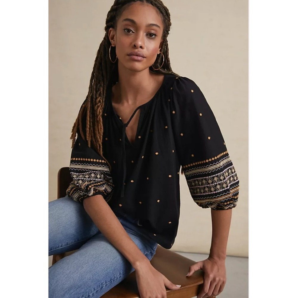 Pilcro Anthropologie Black Embroidered Puff Sleeve Peasant Blouse Top Medium NWT